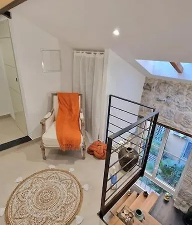 T3 Duplex Cosy & Calme Au Port - Tram Apartment